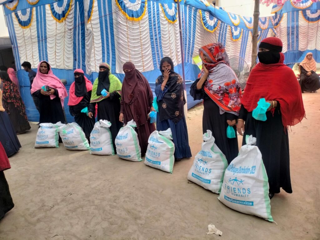 FOH Primary Students guardian with Food Package.