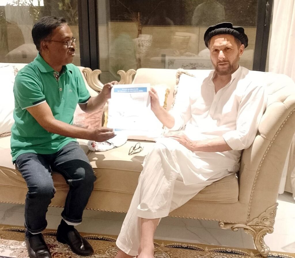 meeting between Haroon Ur Rashid (HID) and Shahid Afridi